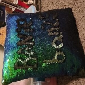 Parklane decorative pillow with reversible sequins 20in x 20in